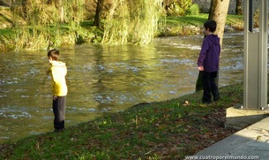 Los pekes en el rio