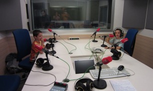 Los Pekes en el estudio de grabacion