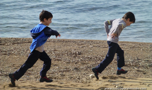 Corriendo por la playa del camping