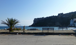 Vista del fuerte de Koroni desde el puerto donde aparcamos