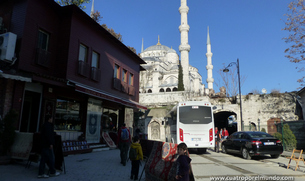 Paseando hacia la mezquita azul
