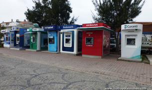 Así ponen los cajeros en Turquía (Aparte de los cajeros normales)