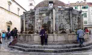 En la fuente de Onofrio